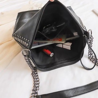 túi đeo chéo nữ hot (+2% phí shopee)