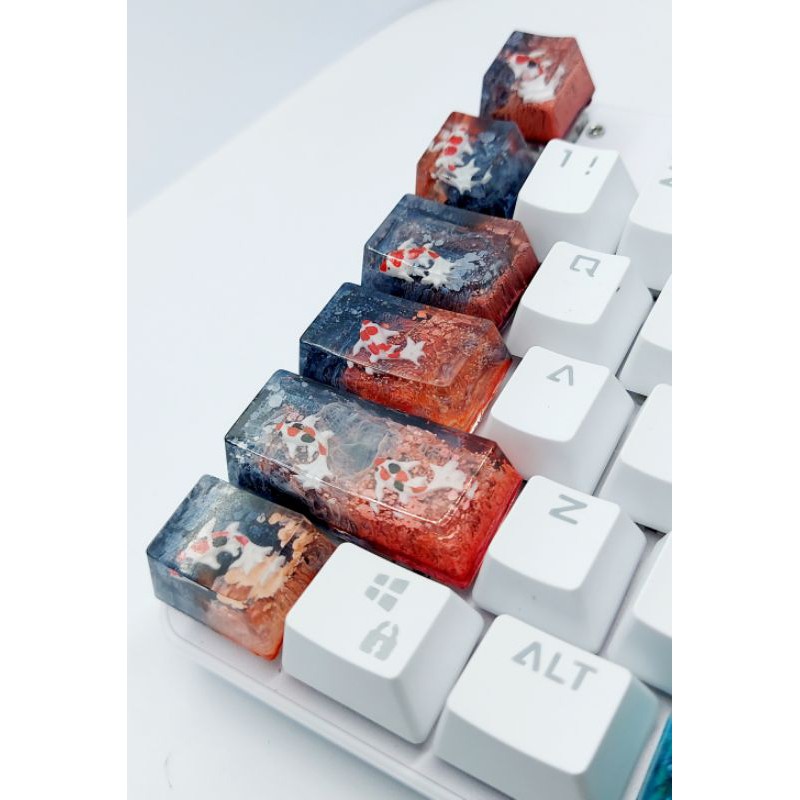 Set keycap resin cá koi tone đen đỏ trang trí bàn phím cơ gaming.