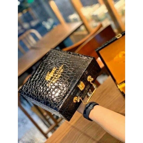 THẮT LƯNG DA CÁ SẤU HỘP ĐEN CAO CẤP