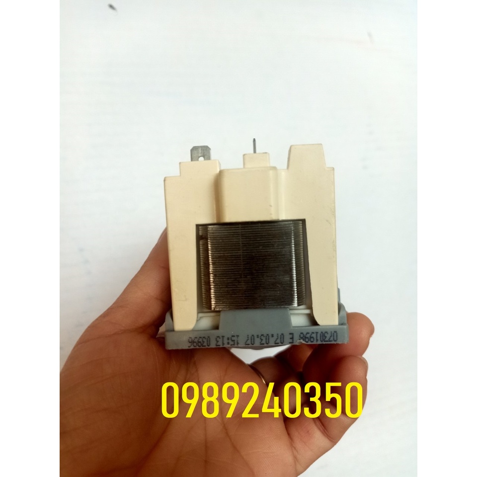 Bơm tuần hoàn máy giặt Electrolux loại cài hàng tháo dùng tốt