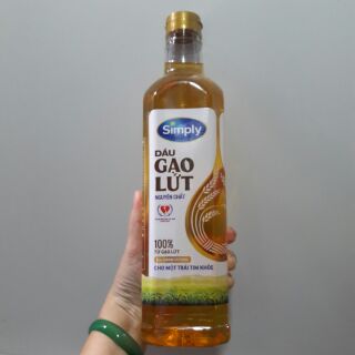 Dầu ăn Gạo Lứt Simply chai 1 lít.