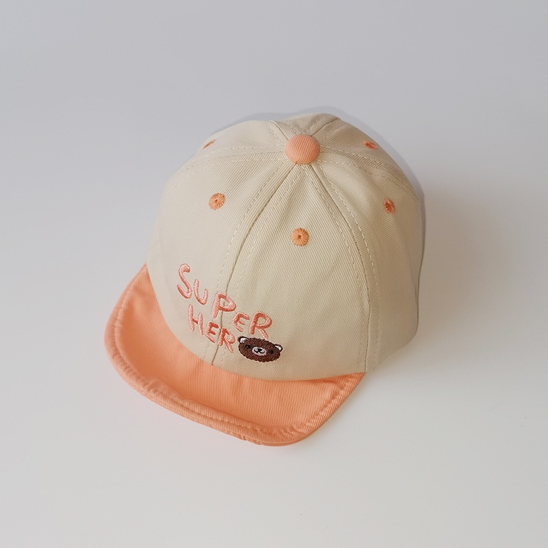 Mũ lưỡi trai thêu chữ cái và gấu dễ thương cho bé