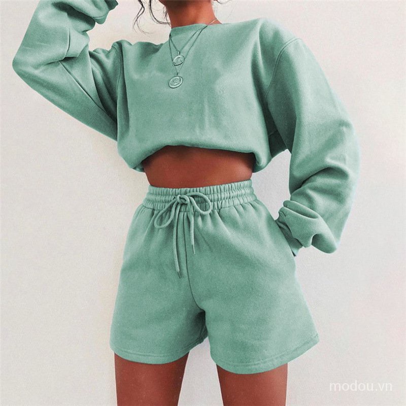 Set áo hoodie ngắn + quần ngắn dáng rộng chất dày dặn thời trang cho nữ