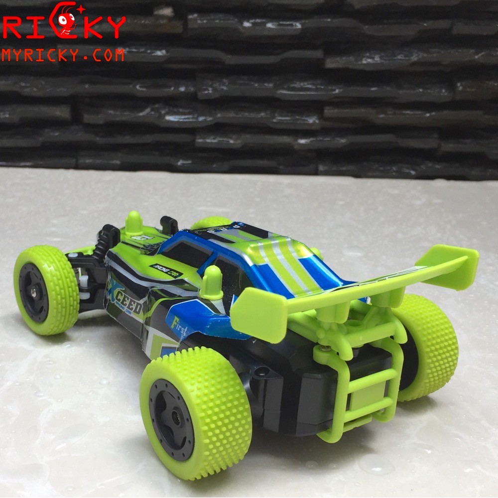 Xe  Đua Điều Khiển Từ Xa Tốc Độ , Pin sạc, Drift Tốt, Kiểu dáng độc đáo, chất
