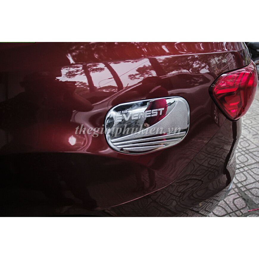 Ốp nắp bình xăng Ford Everest 2016-2022 -mạ Crom( hàng chất )