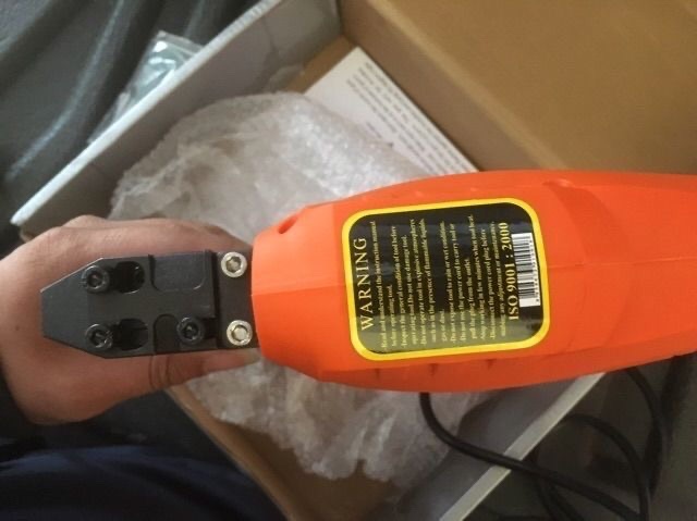 Súng Bắn Đinh Bê Tông ST18 Dùng Điện 220V + Tặng Kèm 1 Hộp Đinh ST15