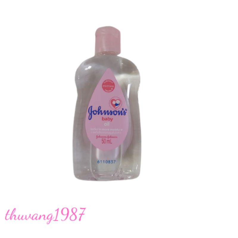 Dầu mát xa và dưỡng ẩm Johnson’s baby Oil