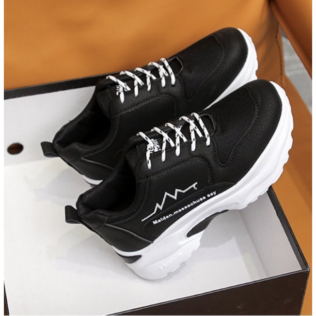 Giày Sneaker nữ thể thao đôn đế cao mã 59