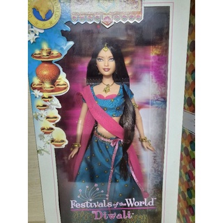 Búp bê barbie khách x trước