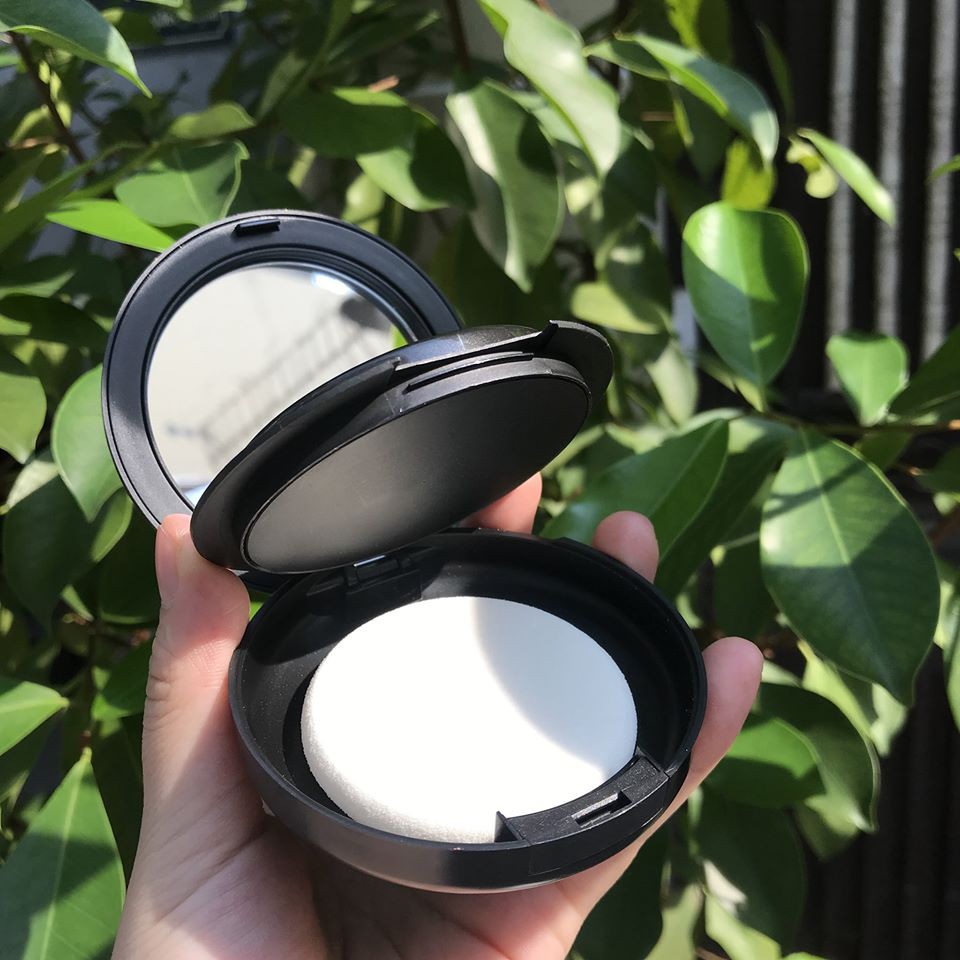 Kem nền dạng nén Mac Studio Tech Foundation | BigBuy360 - bigbuy360.vn