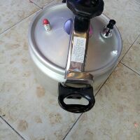 Nồi áp suất 5 lít đun được cả trên bếp từ