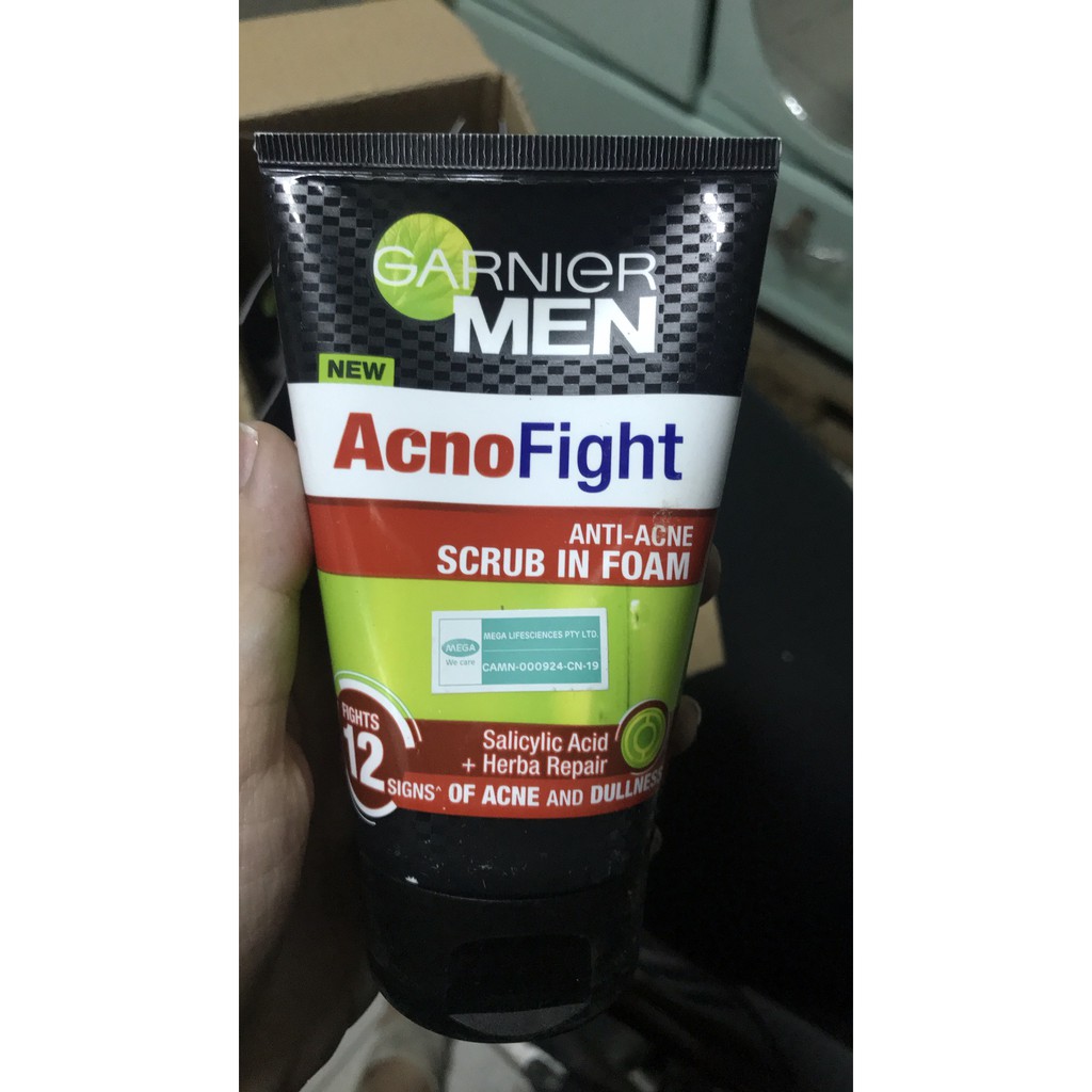 [MỚI] Sữa rửa mặt nam Chiết Xuất Cây Phỉ - Garnier Men acno fight 12 in 1