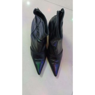 Bốt da đẹp gửi bạn Lâm