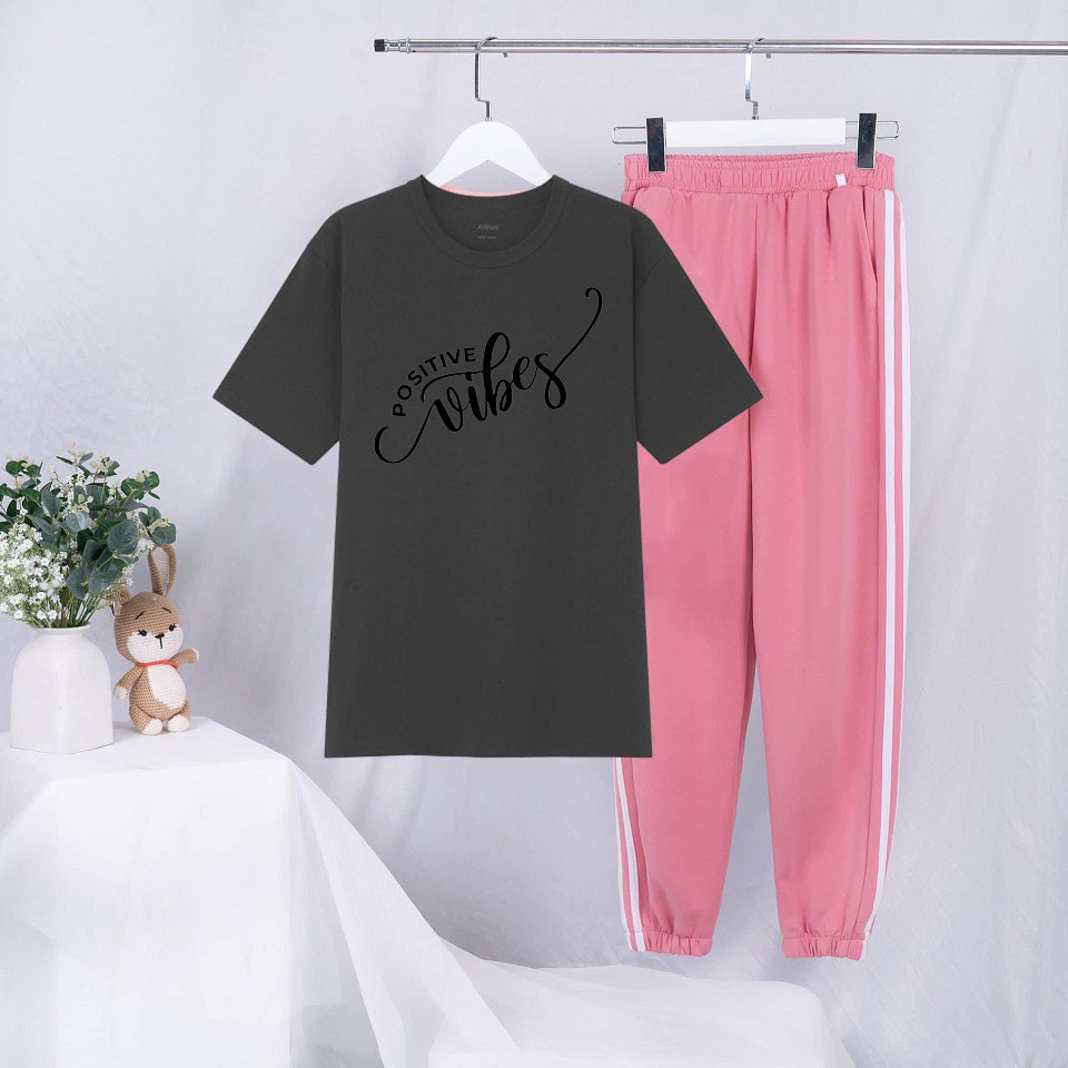 Sét Bộ Đồ Ulzzang Nữ - Áo Cotton Màu Xám Tối Mix Quần Dài Sọc Bo Gấu Mặc Đi Chơi Dạo Phố Giá Rẻ In Chữ Vibes