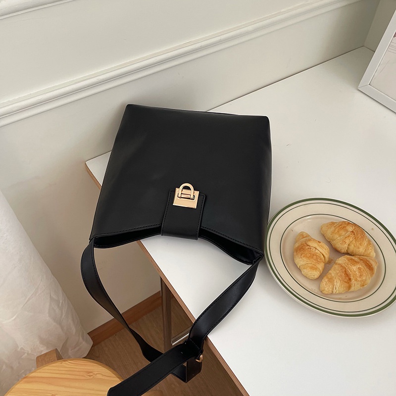 Túi Xách Đeo Vai Cỡ Lớn Phong Cách retro Thời Trang Cho Nữ