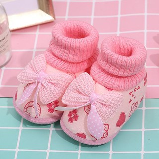Giày boot thắt nơ chống trượt cho bé
