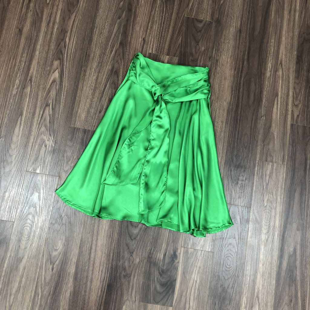 Chân váy lụa BABATON cột tà Kami