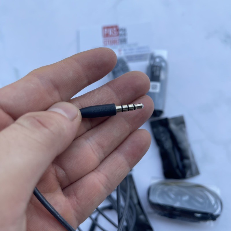 Tai Nghe AKG S8, S9 Bóc Máy Chính Hãng có núm tai thay thế