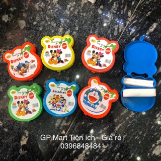 Hộp đựng phấn và khăn lau cho các bạn lớp 1