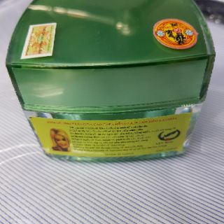 KEM DƯỠNG TRẮNG DA JAPAN