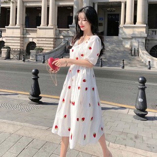 Đầm dâu cổ V tùng xoè