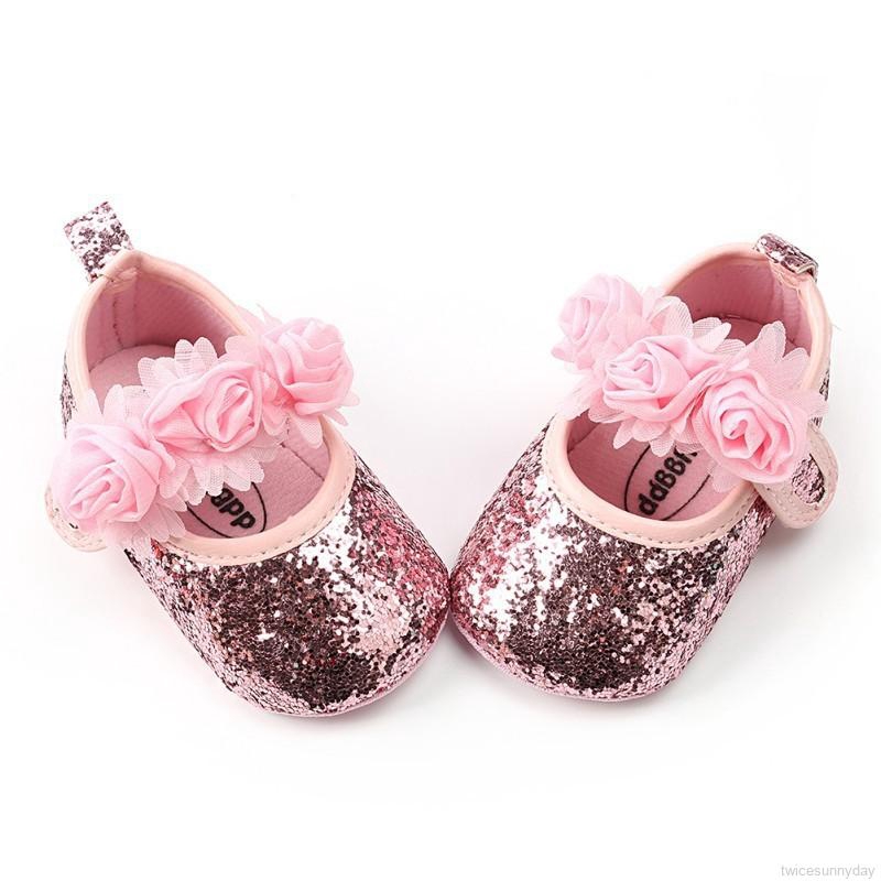 Giày tập đi ren hoa đế mềm chống trượt cho bé gái
