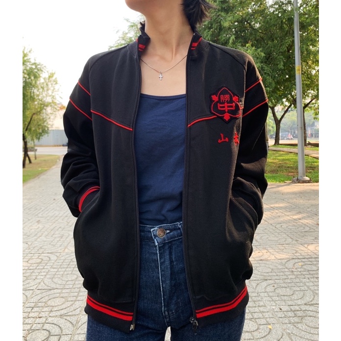 Áo boomber đen phối viền đỏ
