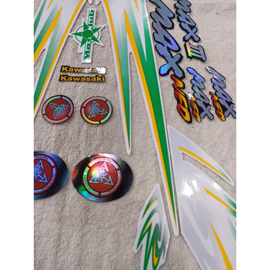 Bộ tem decal dán xe máy Kawasaki Max 3 màu xanh lá thái siêu đẹp