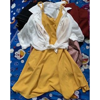 Set áo khoác váy dây vàng kiểu