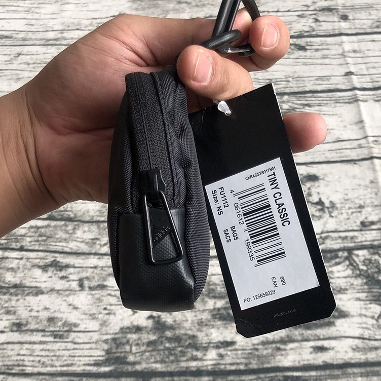 Móc khóa tiện ích Balo Adidas Tiny Classic Duffel Bag FU1112