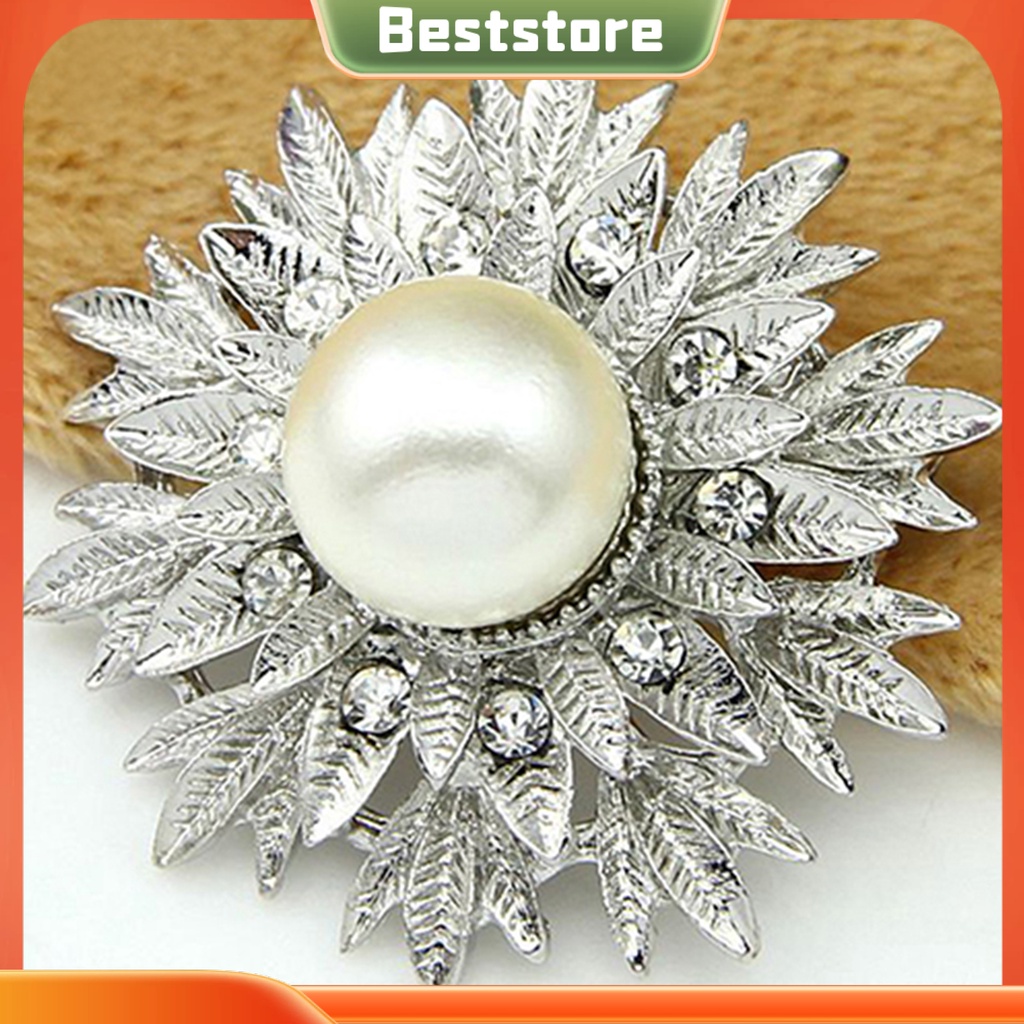 Ghim cài áo hình hoa đính ngọc trai giả xinh xắn