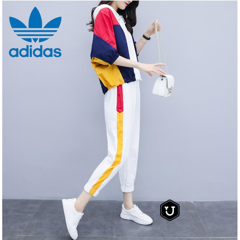 Bộ quần áo thể thao thời trang adidas sành điệu dành cho nữ