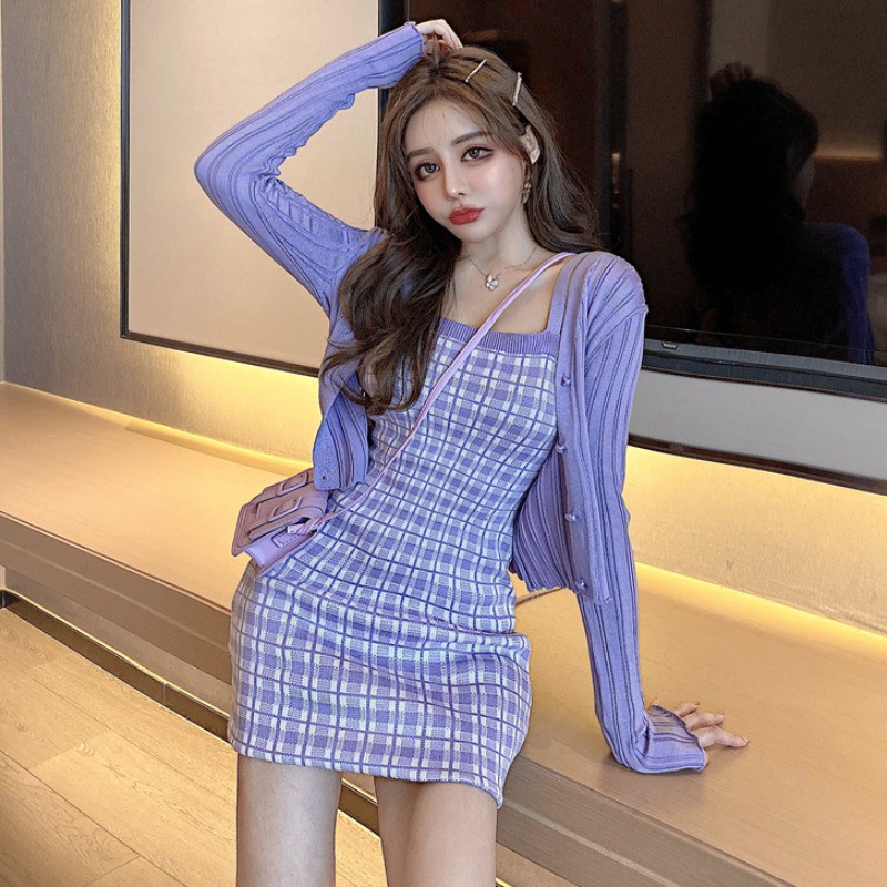 Set 2 Món Gồm Áo Cardigan Len Dài Tay Kèm Váy Ca Rô Không Tay Quyến Rũ