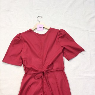 Đầm cổ V tay ngắn cột eo