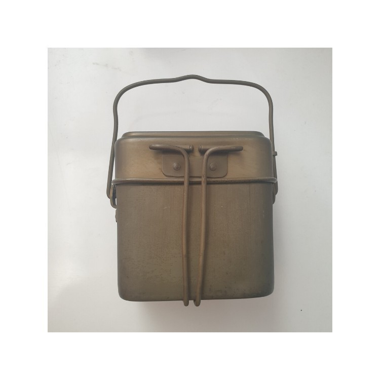 Cà men siêu xịn, hàng viện trợ chiến tranh năm 1973