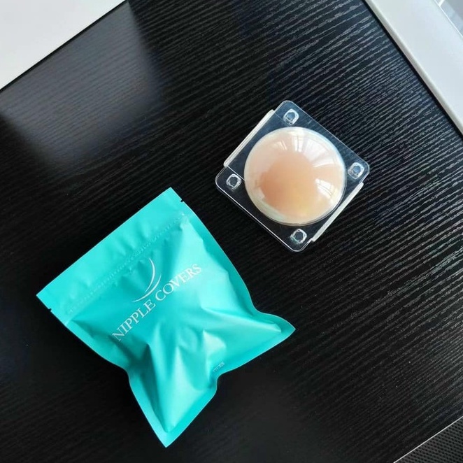 MIẾNG DÁN NGỰC SIÊU MỎNG bằng nhiệt tự thân không keo dính mà lại siêu chắc dùng khoảng 120 lần, không rớt khi gặp nước