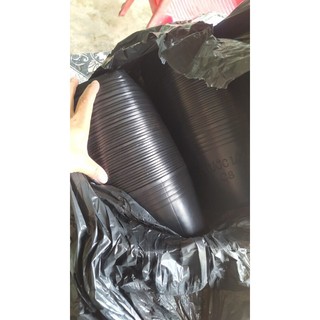 Chậu nhựa đen C8