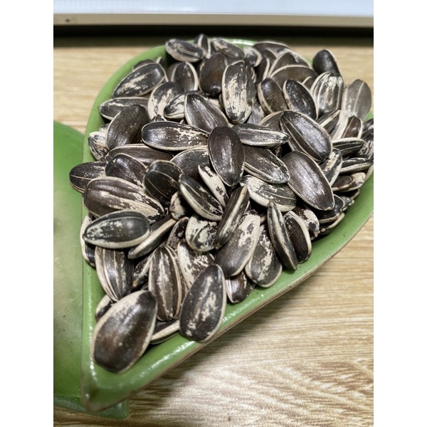 1kg Hướng dương sọc size trung cho vẹt size Sun, Xám, Ngực Hồng...