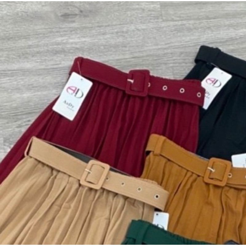 Chân váy xếp ly kèm đai khuy (loại 1) | BigBuy360 - bigbuy360.vn