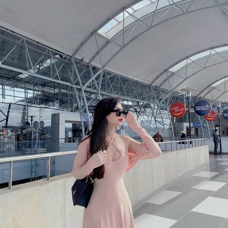 🦋Sét Đầm Hồng Khoét Ngực Kèm Áo Khoác Crop🦋