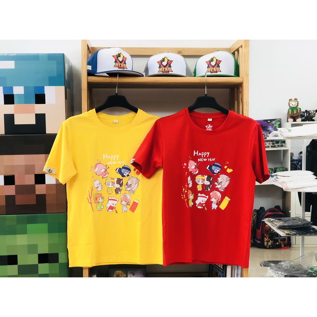 Áo Tết Hero Team màu đỏ chất liệu: cotton 100% in hình các thanh viên Hero Team đón Tết