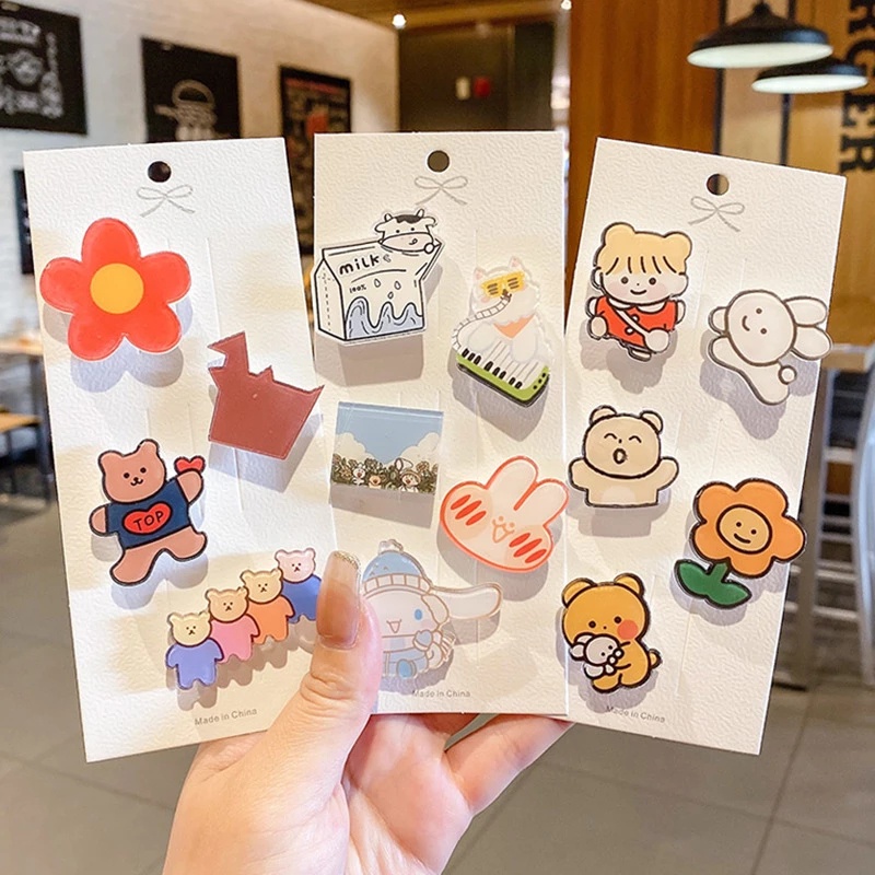 Ghim Cài Áo Hình Chú Gấu Hoạt Hình Dễ Thương