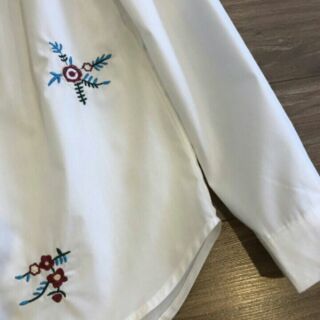 Sơ mi thêu hoa TOPSHOP