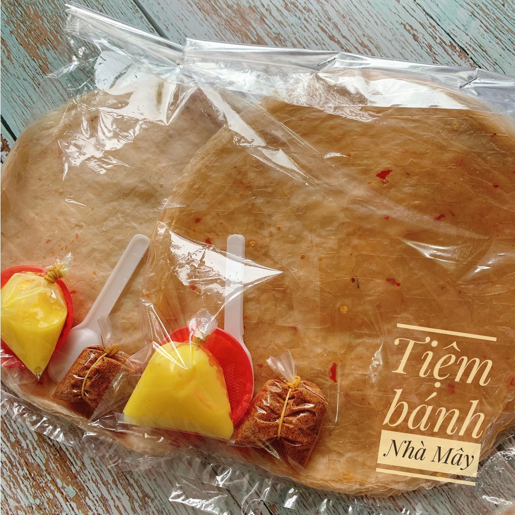 Bánh Tráng Dẻo Ớt Long Điền Phơi Sương Cuốn Sốt Bơ Đặc Biệt Kèm Muối Nhuyễn Thơm Béo