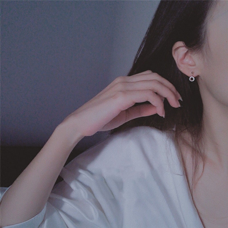 Bông tai dáng dài hình tròn nhỏ đính pha lê phong cách Hàn Quốc thanh lịch dành cho nữ