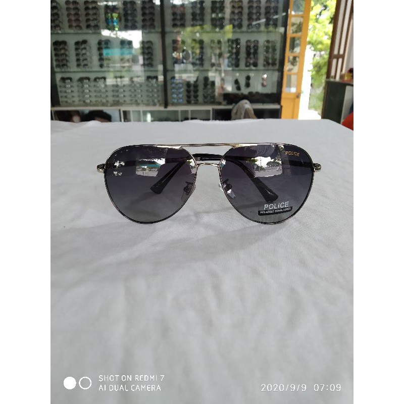 Kính mát polarized police của Italy