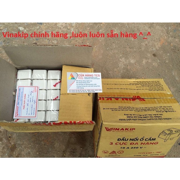 Phích cắm chuyển 3 chấu sang 2 chấu Vinakip