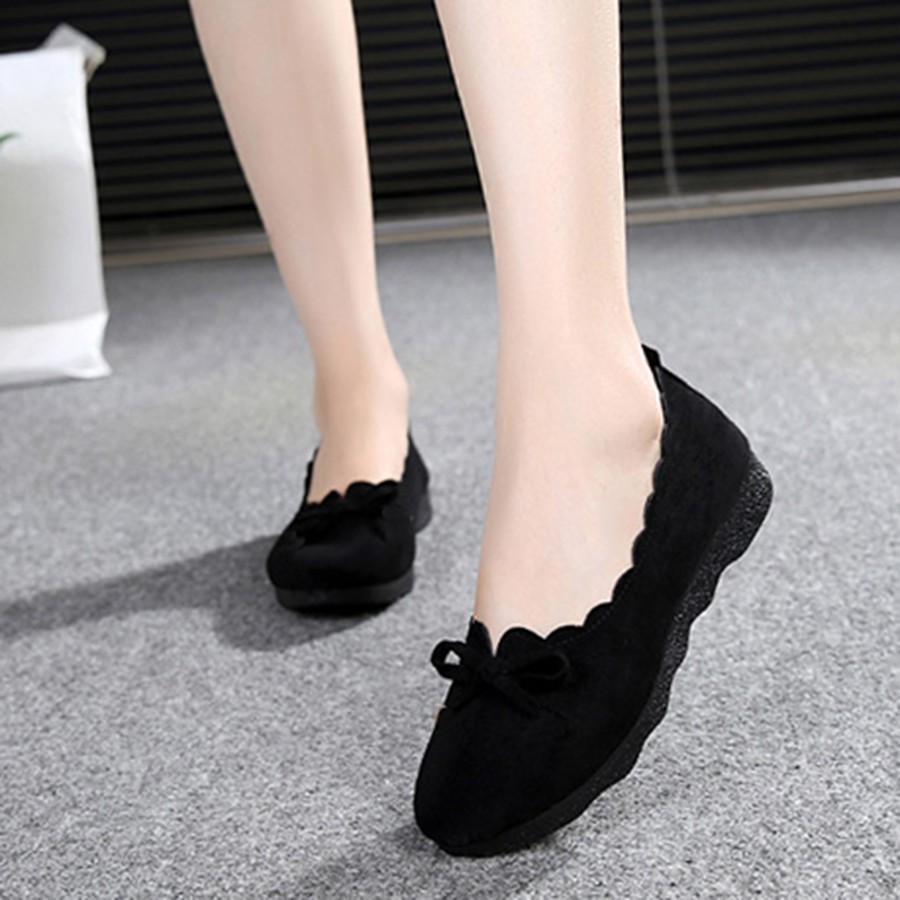 Giày búp bê đế bệt viền sóng cho cô nàng bánh bèo | BigBuy360 - bigbuy360.vn