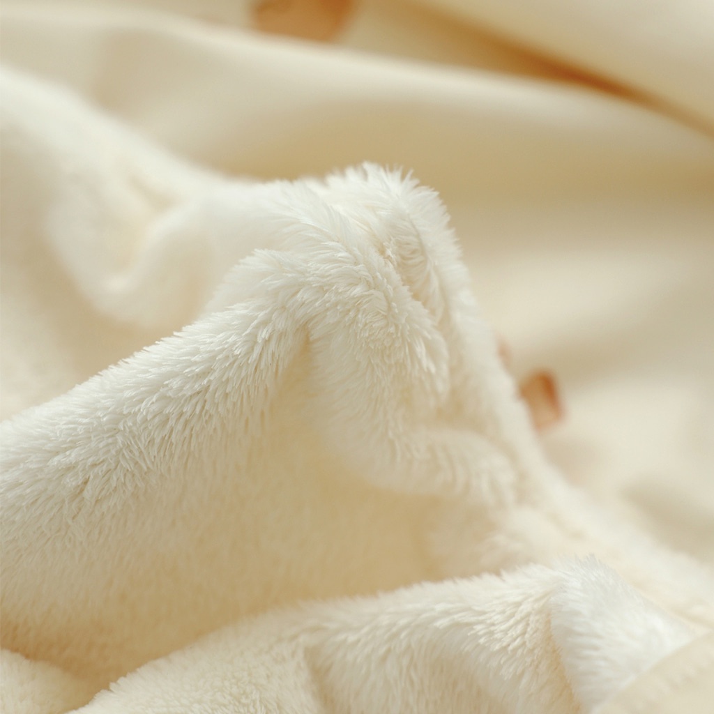 Chăn lông cừu 1 mặt siêu xinh và ấp áp dành cho bé. Thương hiệu Chezbebe Hàn Quốc