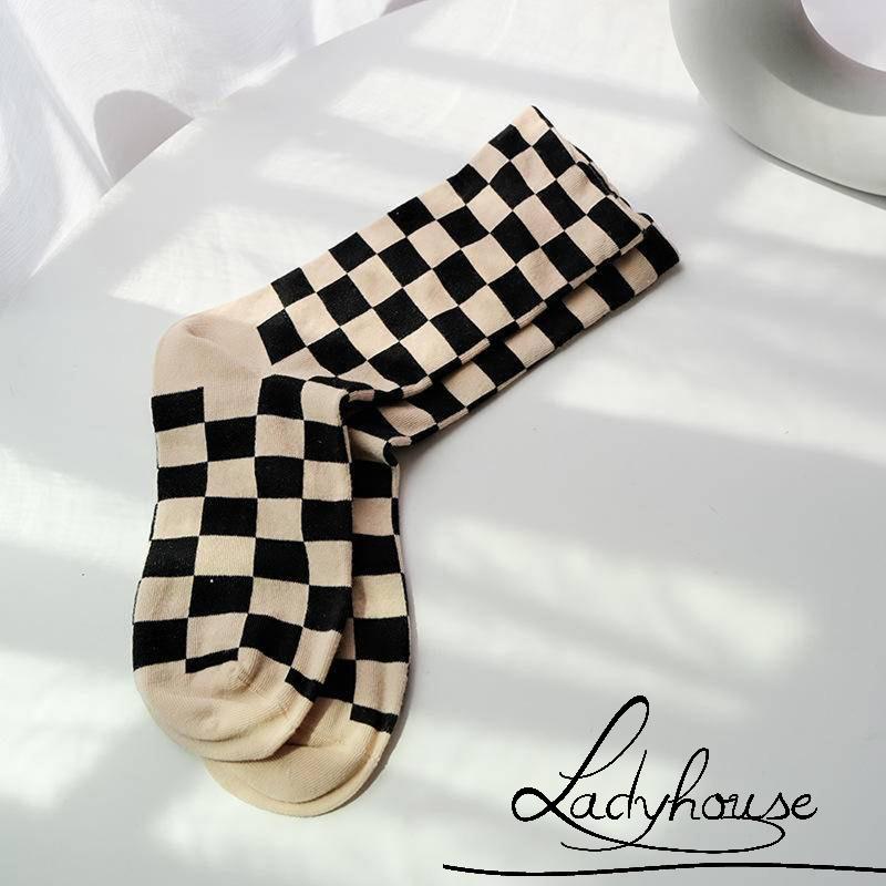 Đôi vớ mềm co giãn họa tiết sọc caro dành cho nam nữ